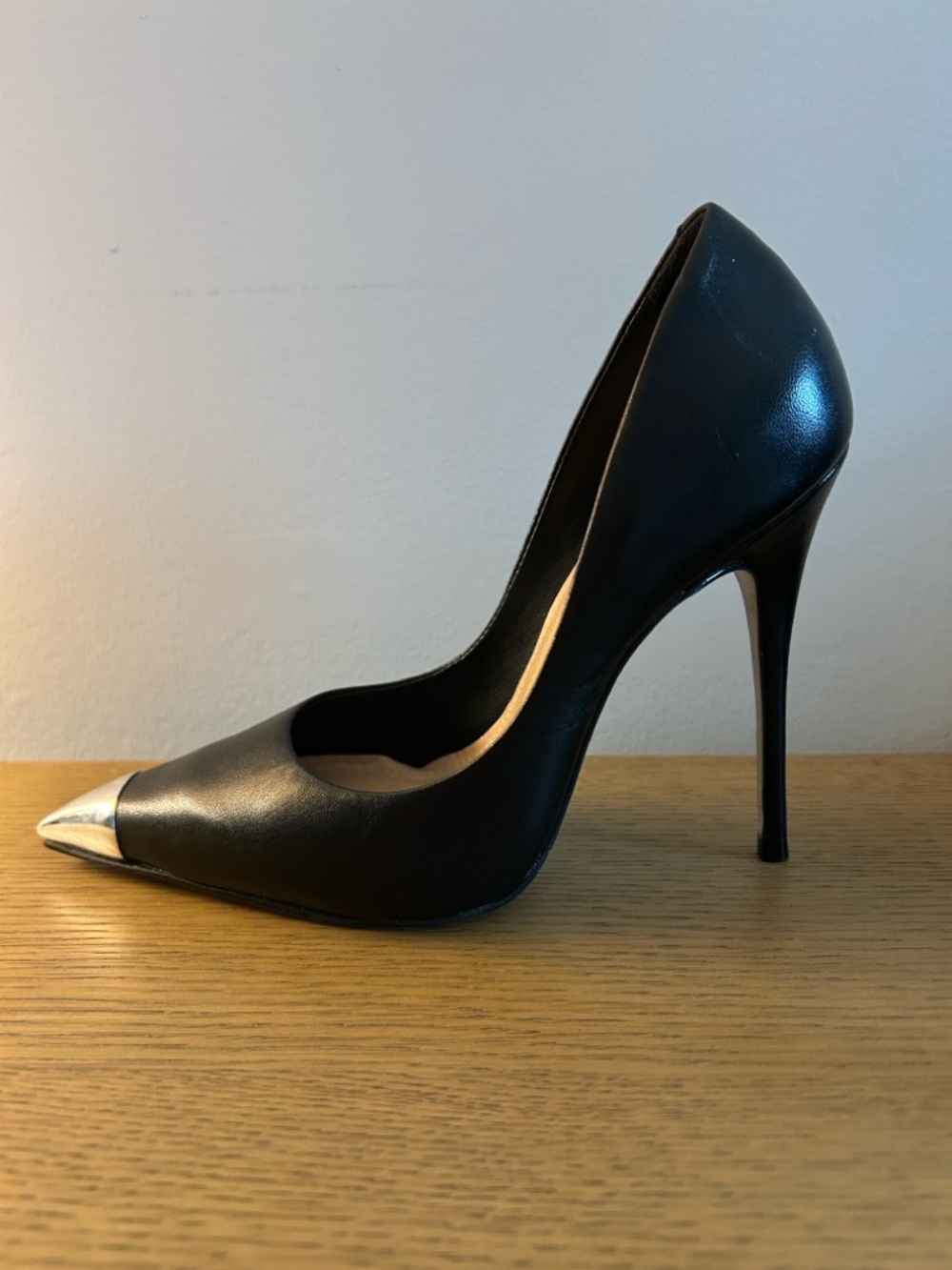 Saks Fifth Avenue Black Leather Pointed Pumps with Silver Toe Cap - Picture 5 of 10